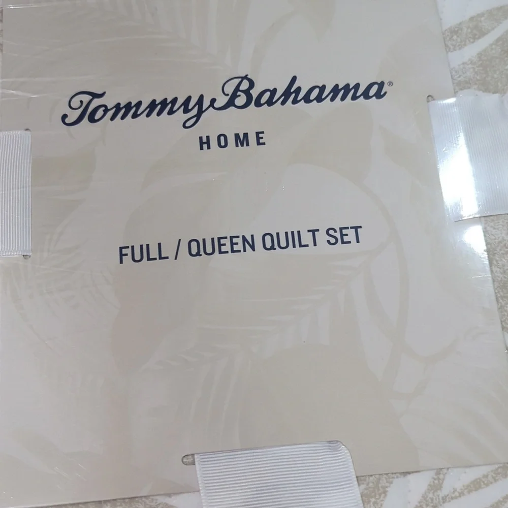 Tommy Bahama - Queen Quilt Set, Reversible Cotton Bedding with Matching Shams,